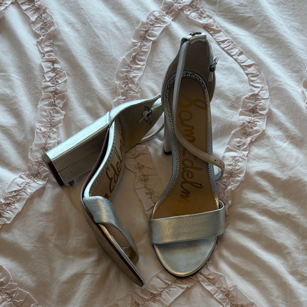 Sam Edelman Silver Metallic Strappy Block-Heel Sandals